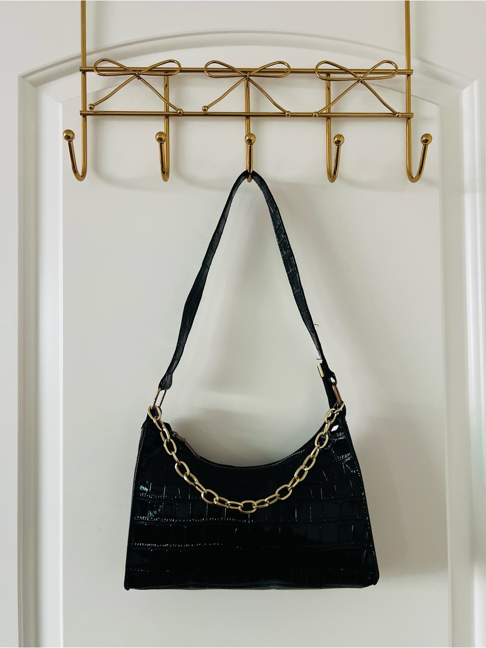 Black Croc-Embossed Shoulder Bag with Gold Chain